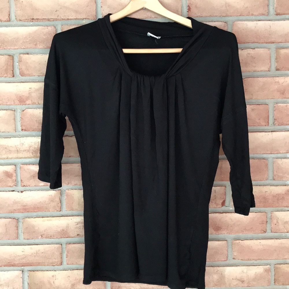 Anne Klein size M black, short sleeved top